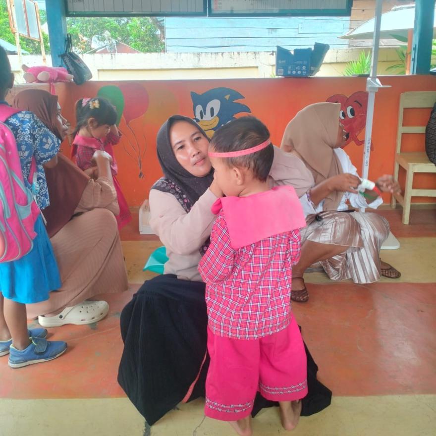 Kegiatan Posyandu Cempaka 1 Penimbangan dan Pengukuran Bayi dan Balita