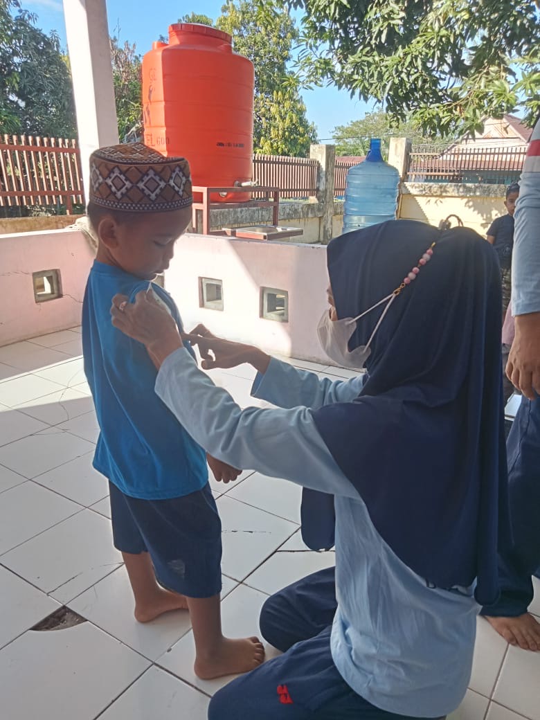 Kegiatan Posyandu Cempaka 2 Penimbangan dan Pengukuran Bayi dan Balita
